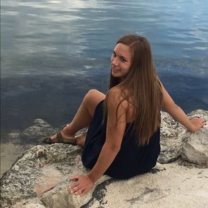 Meet your Posher, Emma